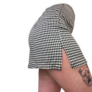 •SOLD•SOLD•SOLD• BLACK + WHITE CHECKERED MINI-SKIRT